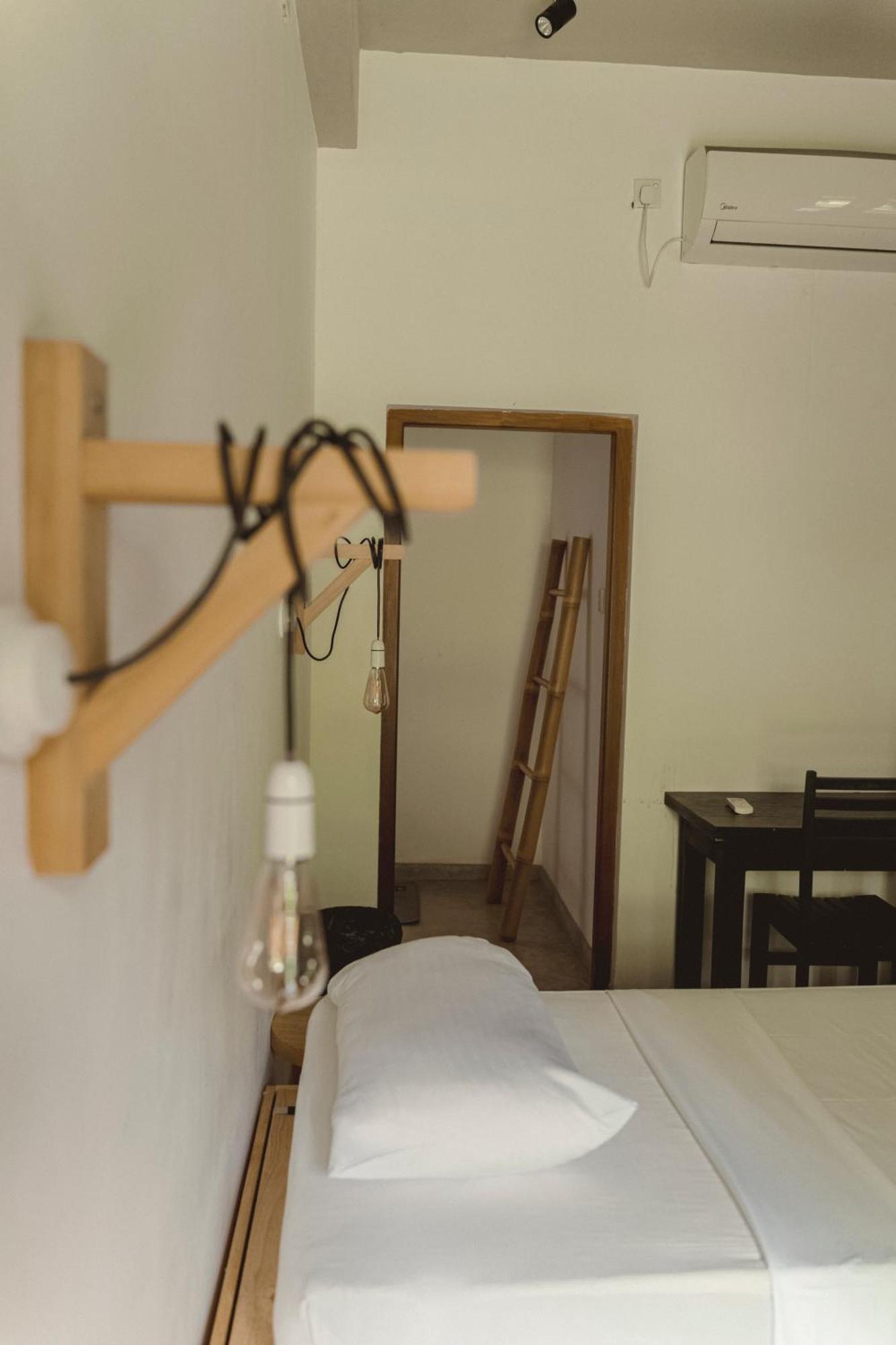 Taboo Hotel Dikwella Kültér fotó