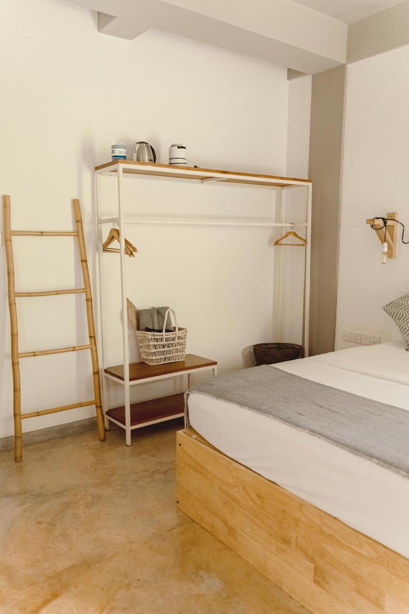 Taboo Hotel Dikwella Kültér fotó