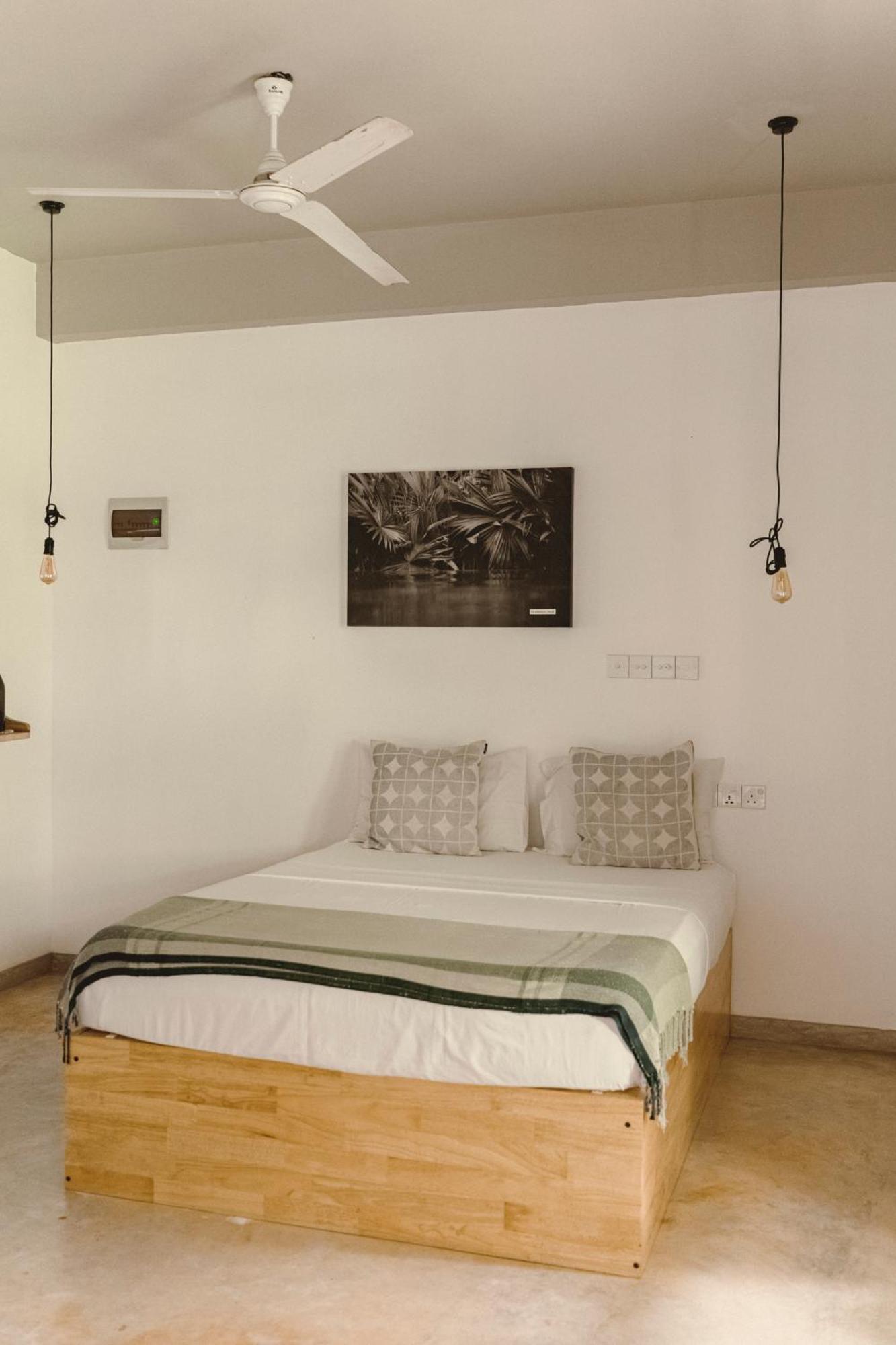 Taboo Hotel Dikwella Kültér fotó