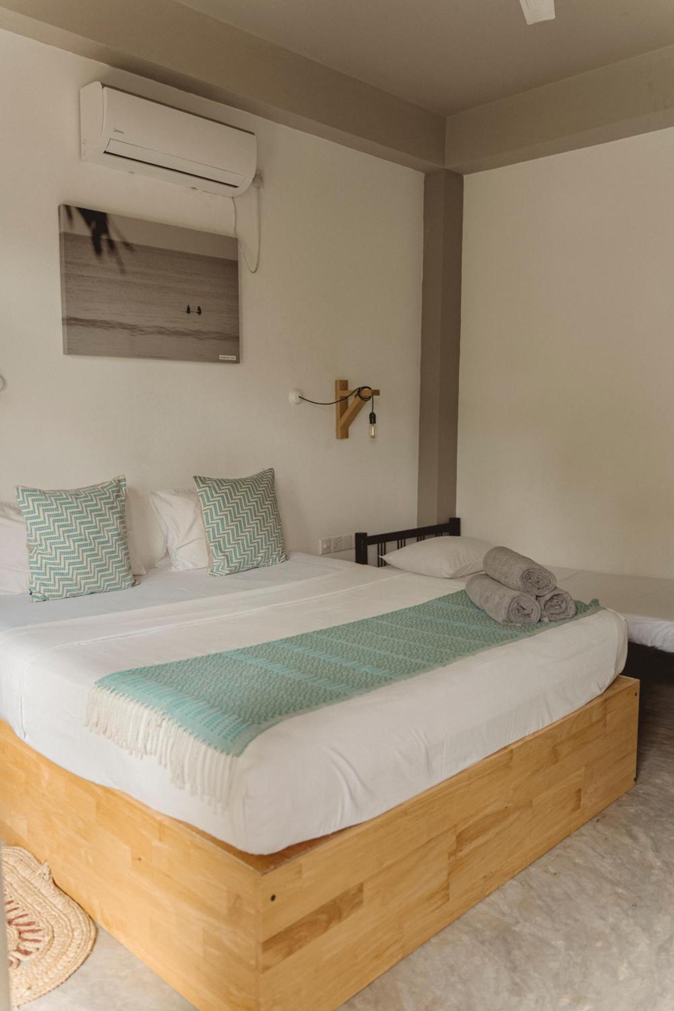 Taboo Hotel Dikwella Kültér fotó